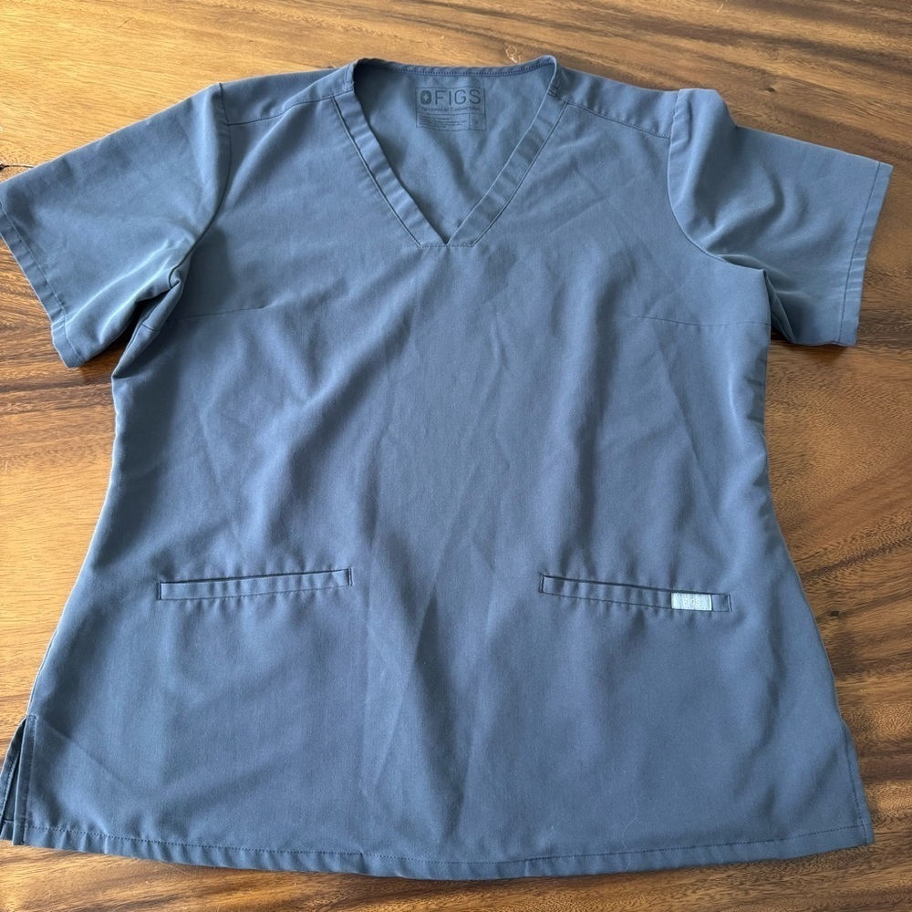 Figs Gray Charcoal V-Neck Scrub Top Size Large